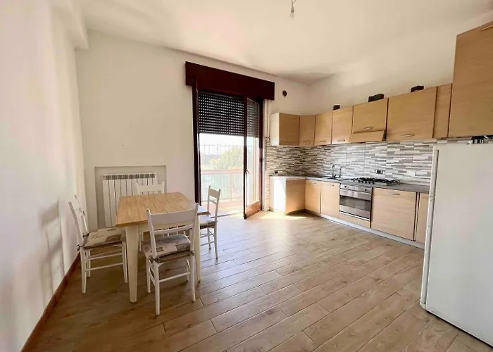 Intero A Διαμέρισμα *