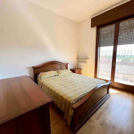 Intero A Apartamento Isola della Scala