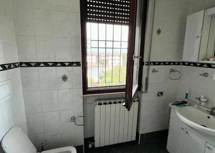 Intero A イーゾラ・デッラ・スカーラ